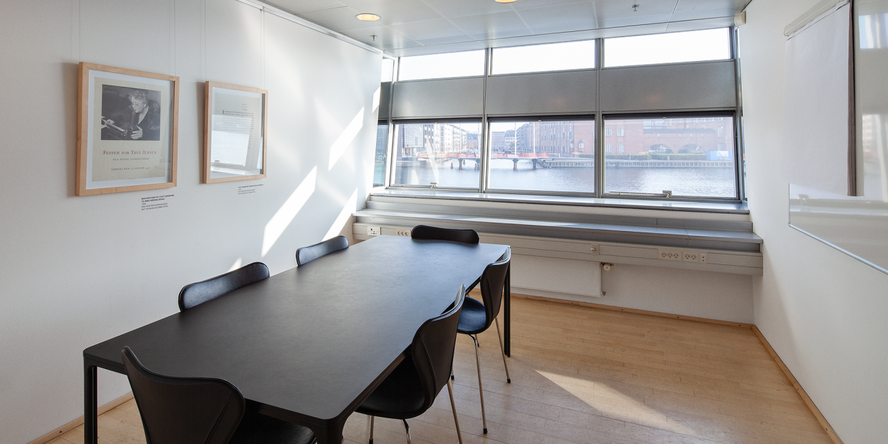 Mødelokale Jensen, Den Sorte Diamant