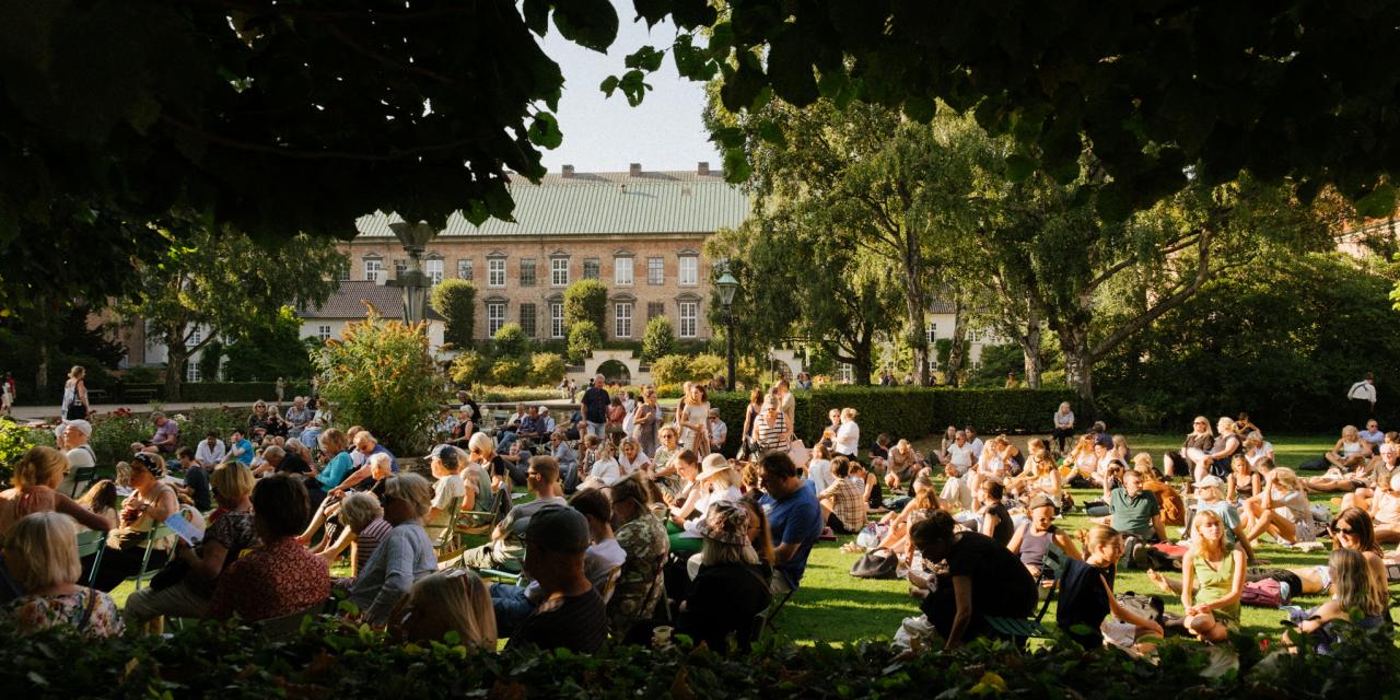 Billede fra Bibliotekshaven LIVE