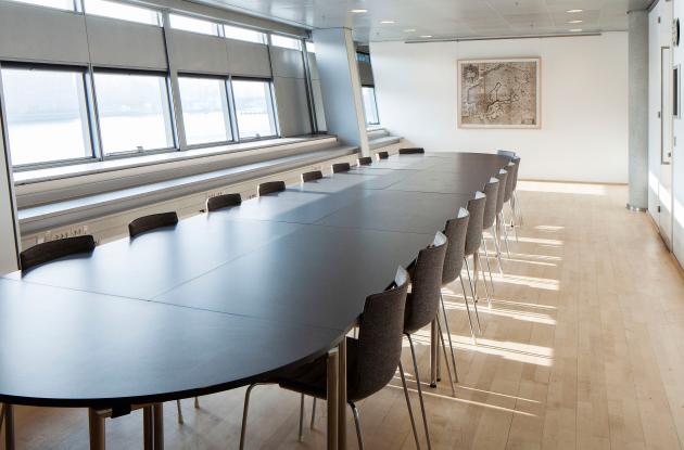 Table and chairs in the meeting room Holberg