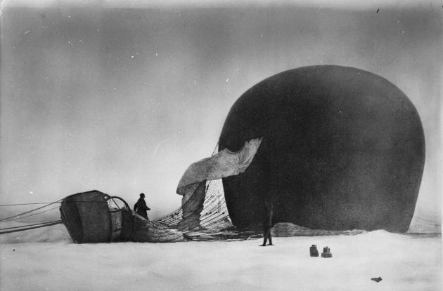 Hot air balloon on the ice in 1897