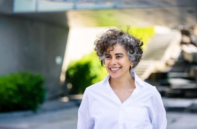 Portrætfoto af forfatter Adania Shibli