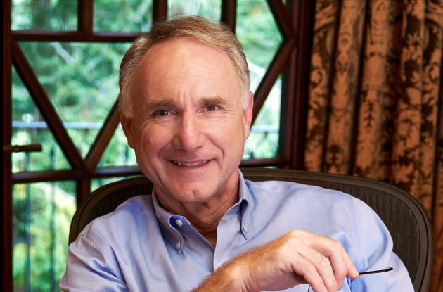 Portræt af Dan Brown