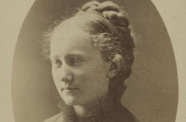 Portræt af Kirstine Meyer.