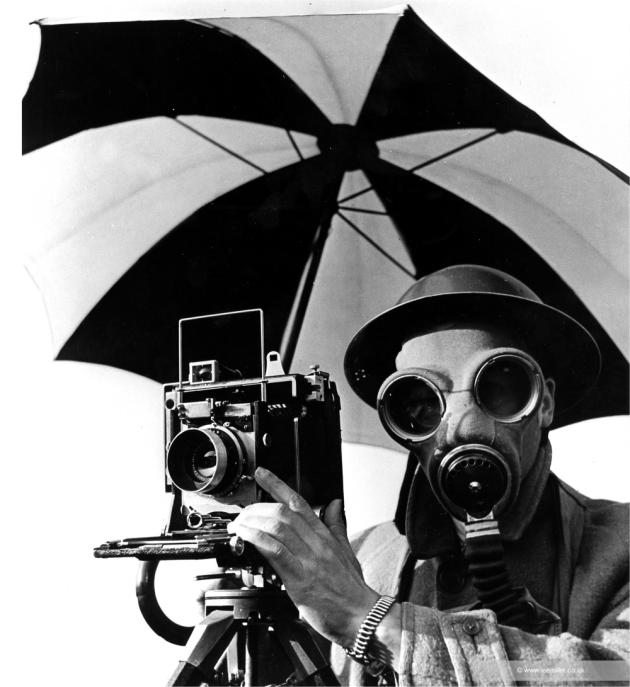 David E. Scherman, dressed for war. All rights reserved to Lee Miller Archives 2022.