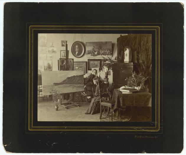 Mary Steen's photograph of the painters Emilie Mundt and Marie Luplau in their studio