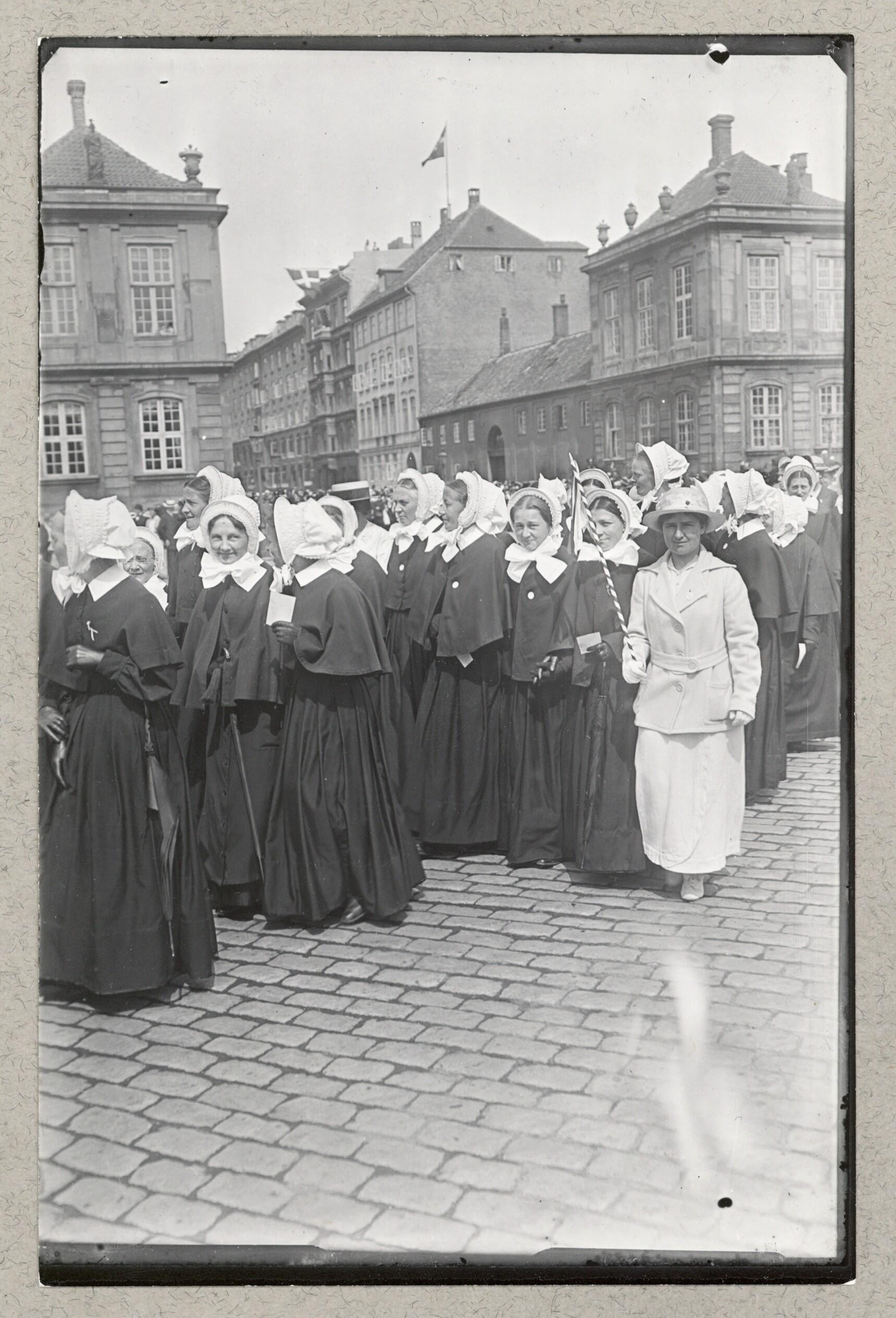 Kvindetoget går gennem København.