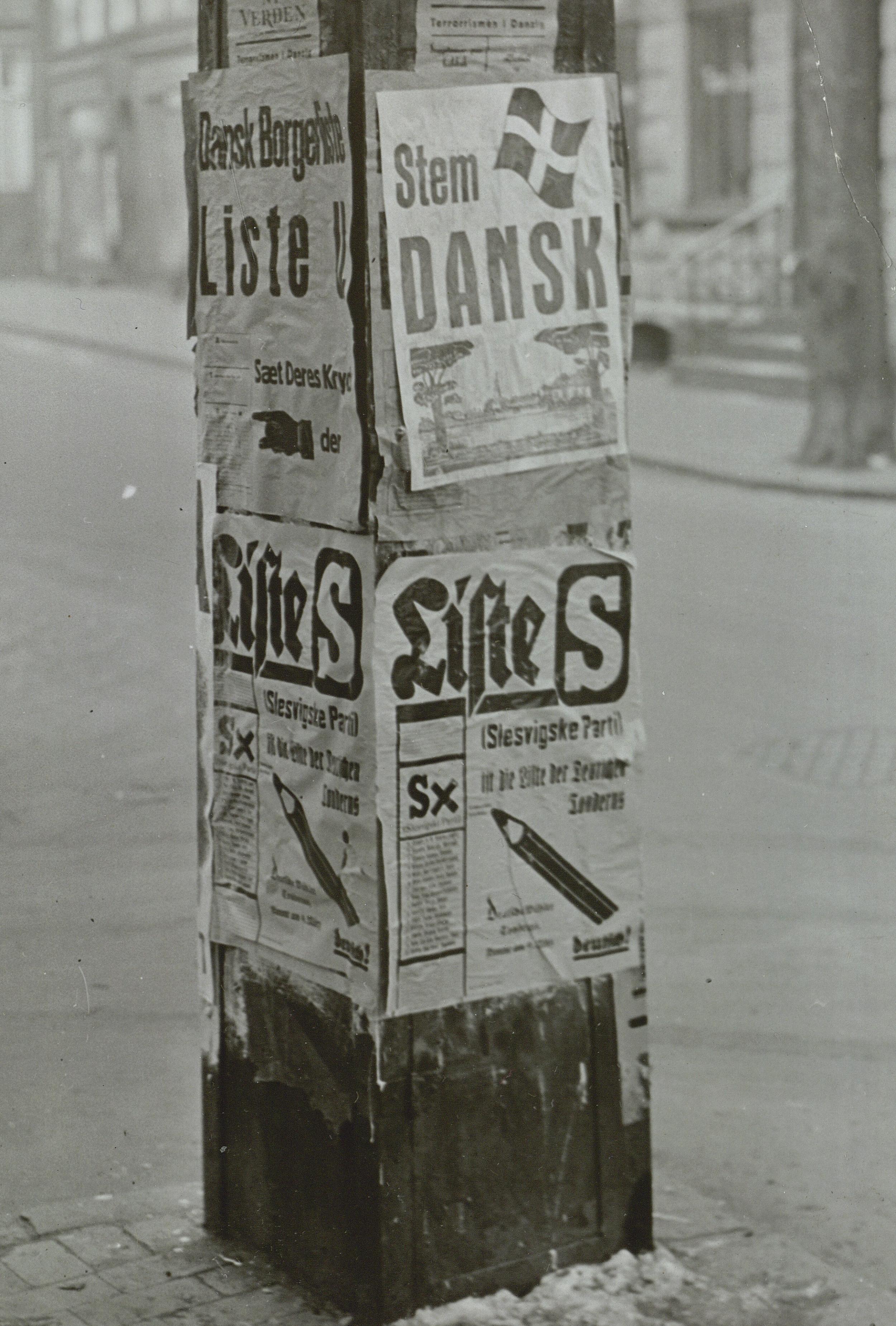 Advertising column with election posters