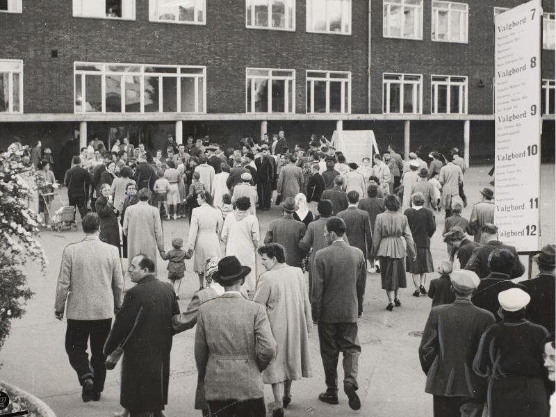  People walk towards polling station