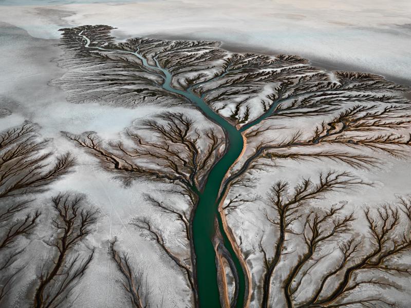 Edward Burtynskys fotoværk af Colorado River delta nr. 2.